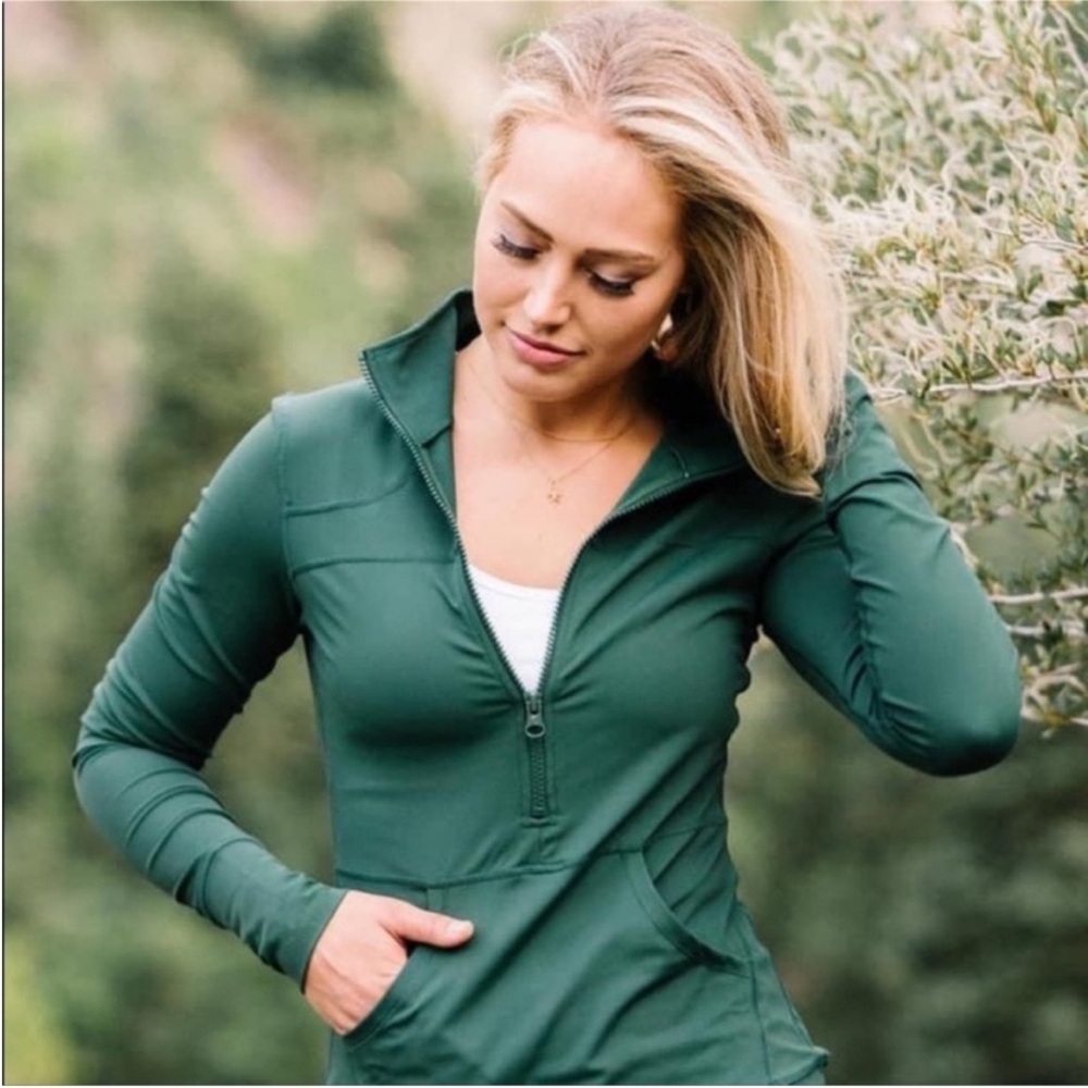 Zyia Green Classic 1/4 Zip. XS.